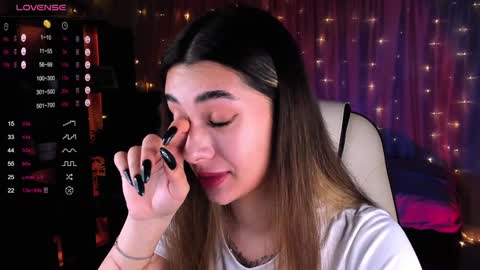 Snapshot of darlabelle chatting on December 2024 05:20:01 AM Belle online show from December 2024 05:20:01 AM