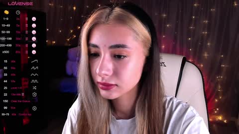 Snapshot of darlabelle chatting on January 2025 04:54:02 AM Belle online show from January 2025 04:54:02 AM