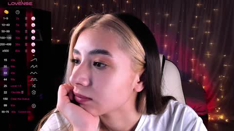 Snapshot of darlabelle chatting on January 2025 07:57:01 AM Belle online show from January 2025 07:57:01 AM