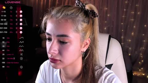 Snapshot of darlabelle chatting on January 2025 04:48:01 AM Belle online show from January 2025 04:48:01 AM