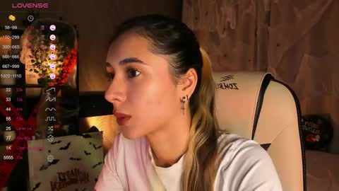 Snapshot of darlabelle chatting on October 2025 03:40:01 AM Belle online show from October 2025 03:40:01 AM