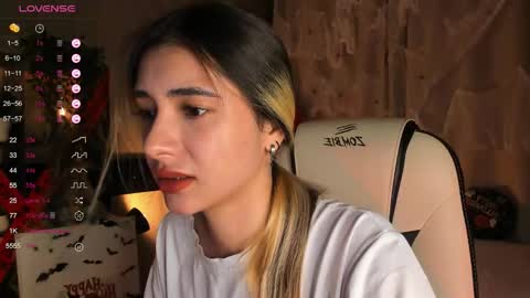 Snapshot of darlabelle chatting on October 2025 03:42:01 AM Belle online show from October 2025 03:42:01 AM