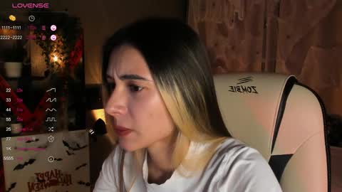 Snapshot of darlabelle chatting on October 2025 03:51:02 AM Belle online show from October 2025 03:51:02 AM