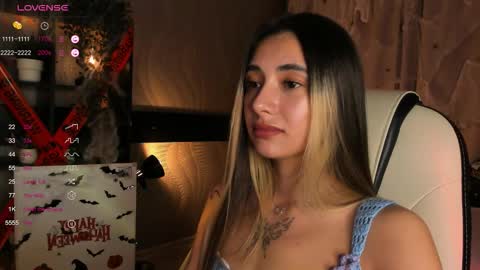 Snapshot of darlabelle chatting on October 2025 04:42:01 AM Belle online show from October 2025 04:42:01 AM