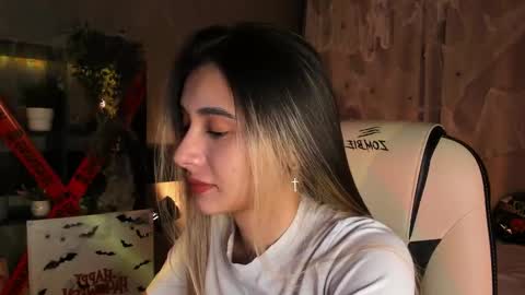 Snapshot of darlabelle chatting on October 2025 03:34:01 AM Belle online show from October 2025 03:34:01 AM