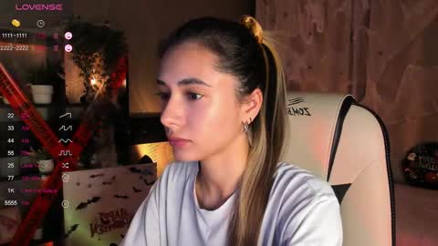 Snapshot of darlabelle chatting on November 2025 03:30:02 AM Belle online show from November 2025 03:30:02 AM