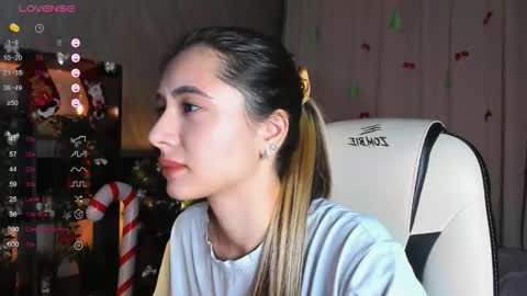 Snapshot of darlabelle chatting on December 2025 03:57:01 AM Belle online show from December 2025 03:57:01 AM