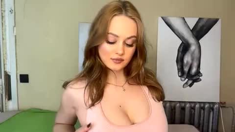 Michelle online show from October 2025 10:16:02 AM