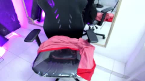 Darling online show from September 2025 12:38:01 PM