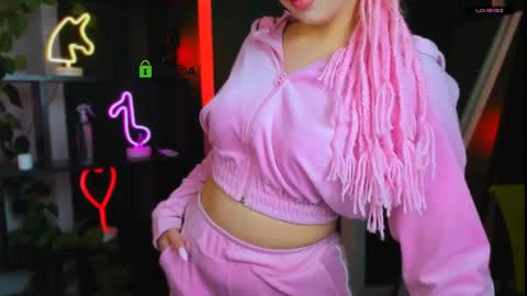 darly honey online show from April 2026 05:03:01 AM