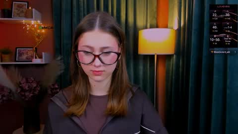 darly honey online show from April 2026 06:46:02 PM