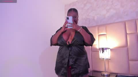  Darnell Queen online show from December 2024 08:41:01 AM