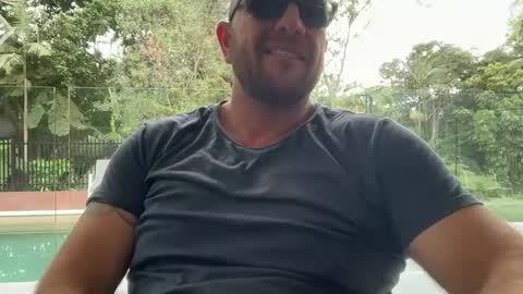 dartanian0001 online show from October 2025 10:43:02 PM