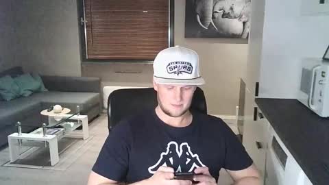 Dario online show from September 2025 06:51:01 PM