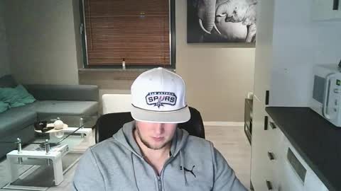 Dario online show from October 2025 05:12:02 PM