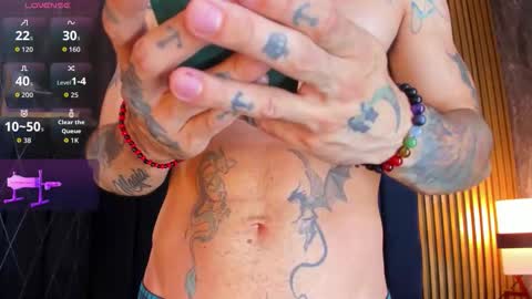 darwin_horny2 online show from April 2026 09:31:01 PM