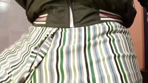 darwin_x online show from October 2025 11:31:02 PM