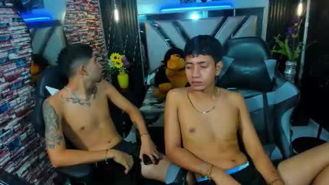 Snapshot of darwinandbrayan chatting on December 2025 06:26:01 PM darwinandbrayan online show from December 2025 06:26:01 PM