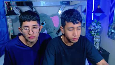 Snapshot of darwinandbrayan chatting on December 2025 03:12:03 AM darwinandbrayan online show from December 2025 03:12:03 AM