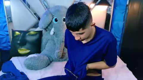 Snapshot of darwinandbrayan chatting on January 2026 05:13:02 AM darwinandbrayan online show from January 2026 05:13:02 AM