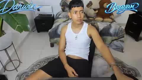 Snapshot of darwinandbrayan chatting on February 2026 07:00:02 PM darwinandbrayan online show from February 2026 07:00:02 PM