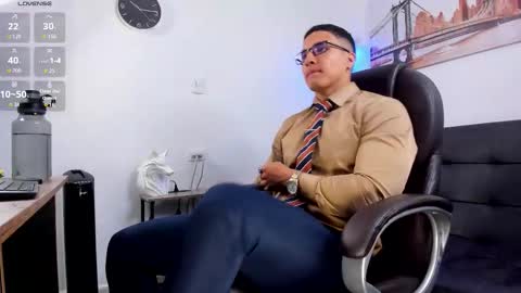 Dash online show from November 2025 12:48:01 PM