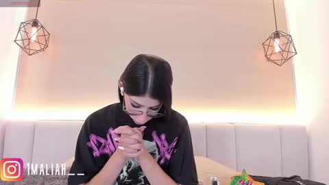  Dasha  online show from November 2025 07:56:02 PM