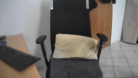 Snapshot of dauergeiil chatting on November 2025 01:47:02 PM dauergeiil online show from November 2025 01:47:02 PM