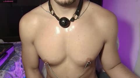 Snapshot of dave02_ chatting on October 2025 01:11:01 PM David online show from October 2025 01:11:01 PM