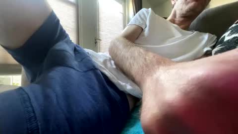 Snapshot of dave76b chatting on March 2025 03:07:02 PM dave76b online show from March 2025 03:07:02 PM