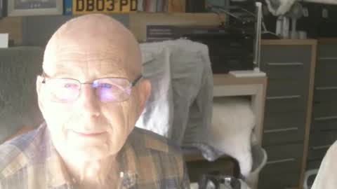 Snapshot of dave9569a chatting on September 2025 02:33:02 PM dave9569a online show from September 2025 02:33:02 PM