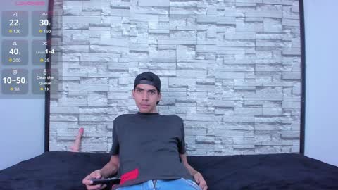 dave_925_ online show from April 2026 06:09:01 PM