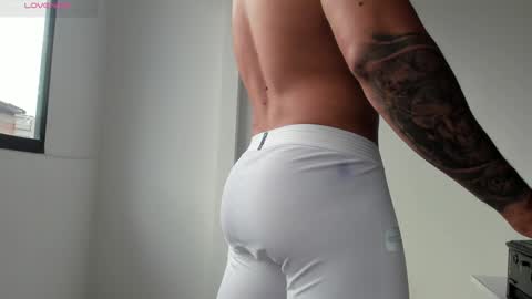 dave_hs online show from January 2025 06:53:02 PM