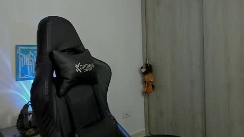 DAVE MAX online show from October 2025 05:55:02 PM