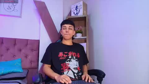 davel_svetla online show from November 2025 03:32:02 AM