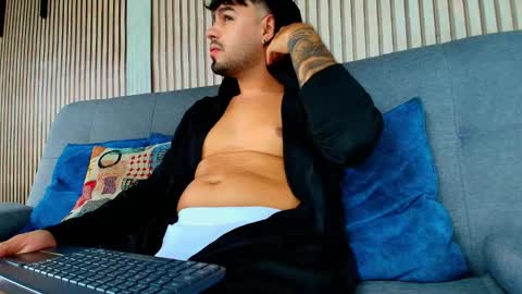 Snapshot of daveparker_ chatting on February 2026 02:33:01 PM Dave online show from February 2026 02:33:01 PM