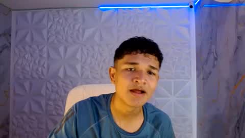 Snapshot of davexxx_ chatting on June 2026 04:48:02 AM Dave online show from June 2026 04:48:02 AM
