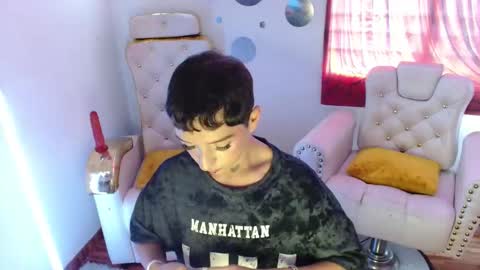 Snapshot of david_fox01 chatting on February 2026 07:01:01 PM David Fox online show from February 2026 07:01:01 PM