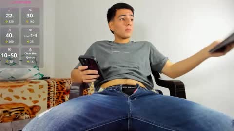 Snapshot of david_hot08 chatting on February 2026 03:27:02 AM DAVID independent model online show from February 2026 03:27:02 AM