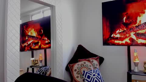 Hey im David that loves to explore and speak their fantasies. Very open talktative and nice. Feel free to chat with me online show from January 2025 03:31:02 PM