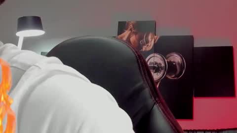 Snapshot of david_jons7 chatting on January 2025 12:27:02 AM David Jons online show from January 2025 12:27:02 AM