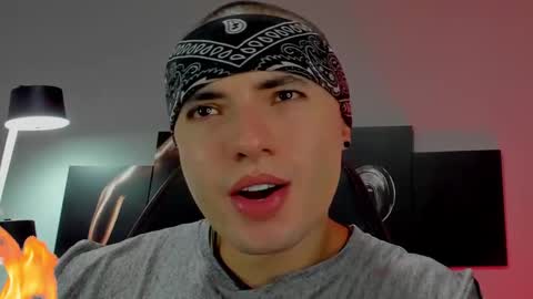 Snapshot of david_jons7 chatting on February 2025 10:07:02 PM David Jons online show from February 2025 10:07:02 PM