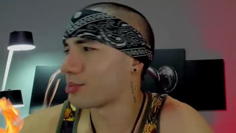 Snapshot of david_jons7 chatting on February 2025 11:30:01 PM David Jons online show from February 2025 11:30:01 PM