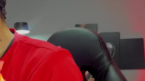 Snapshot of david_jons7 chatting on February 2025 01:25:02 AM David Jons online show from February 2025 01:25:02 AM