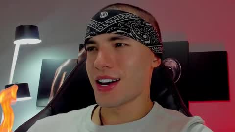 Snapshot of david_jons7 chatting on March 2025 12:50:01 AM David Jons online show from March 2025 12:50:01 AM