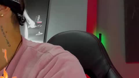 Snapshot of david_jons7 chatting on September 2025 02:22:02 AM David Jons online show from September 2025 02:22:02 AM