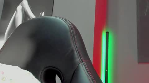 Snapshot of david_jons7 chatting on November 2025 11:48:01 PM David Jons online show from November 2025 11:48:01 PM