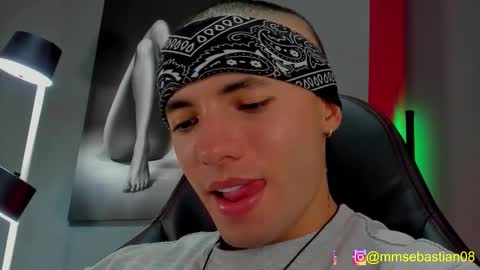 Snapshot of david_jons7 chatting on November 2025 08:07:01 PM David Jons online show from November 2025 08:07:01 PM