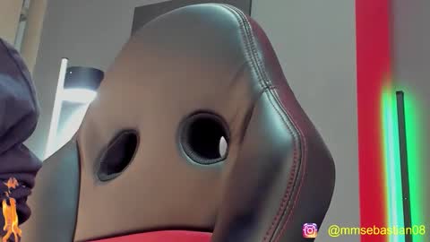 Snapshot of david_jons7 chatting on February 2026 02:49:02 AM David Jons online show from February 2026 02:49:02 AM