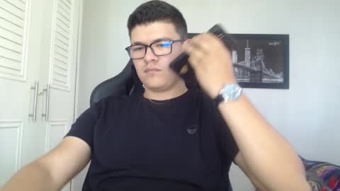 Snapshot of david_smit_ chatting on January 2025 03:11:01 PM david smit online show from January 2025 03:11:01 PM